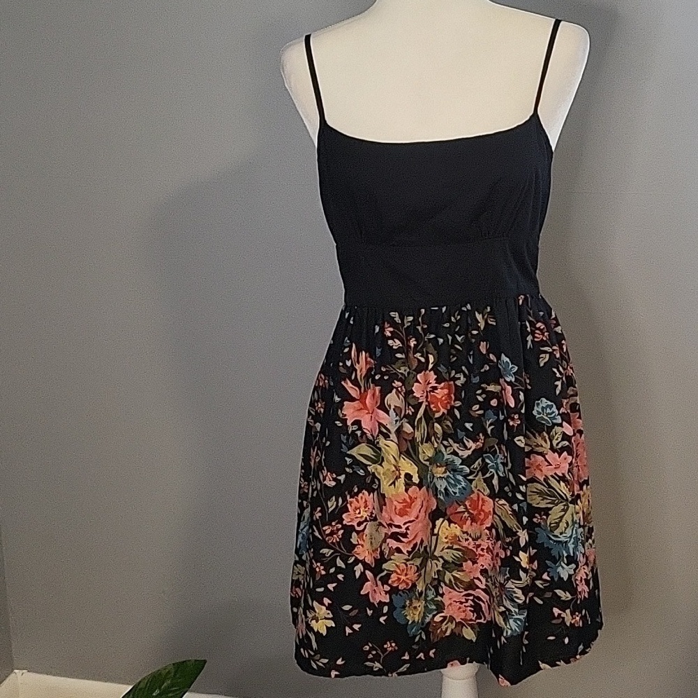 Wet Seal Floral Lined Hidden Back Zip Adjustable Strap Cotton Sundress - Size M